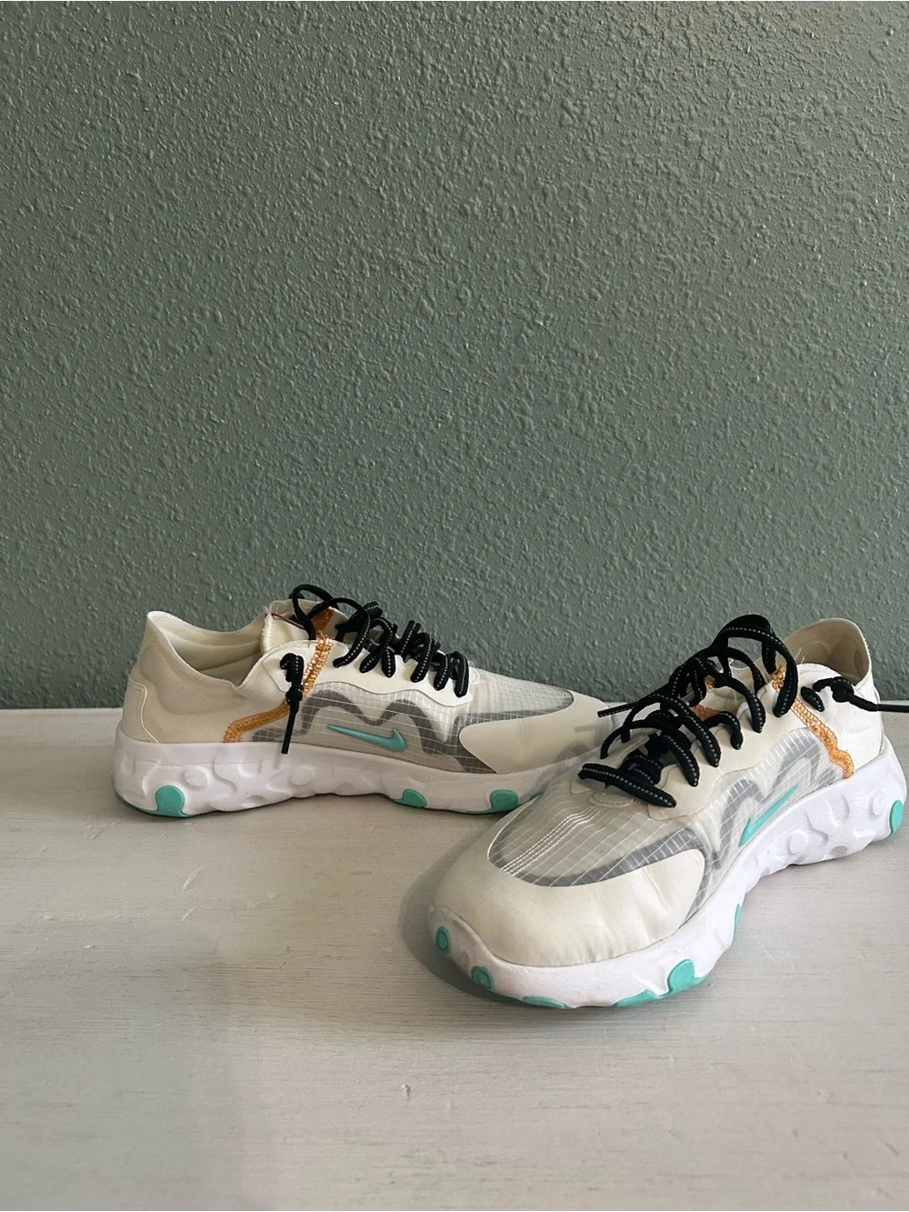 Nike Renew Lucent Mesh Running Sneakers Women’s Size 8.5